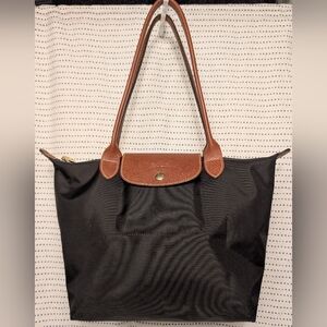 Longchamp Le Pliage Medium Nylon Canvas Tote Black EUC